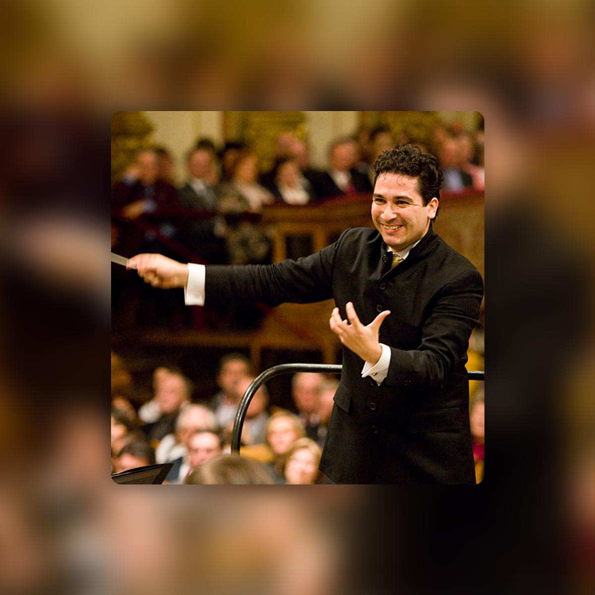 Orozco-Estrada Conducts Dvořák 7