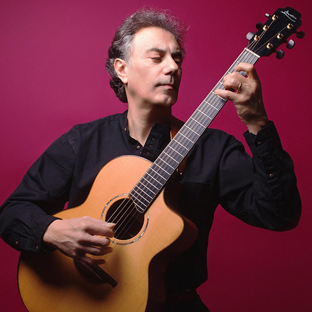 Pierre Bensusan - One Guitar, One Voice