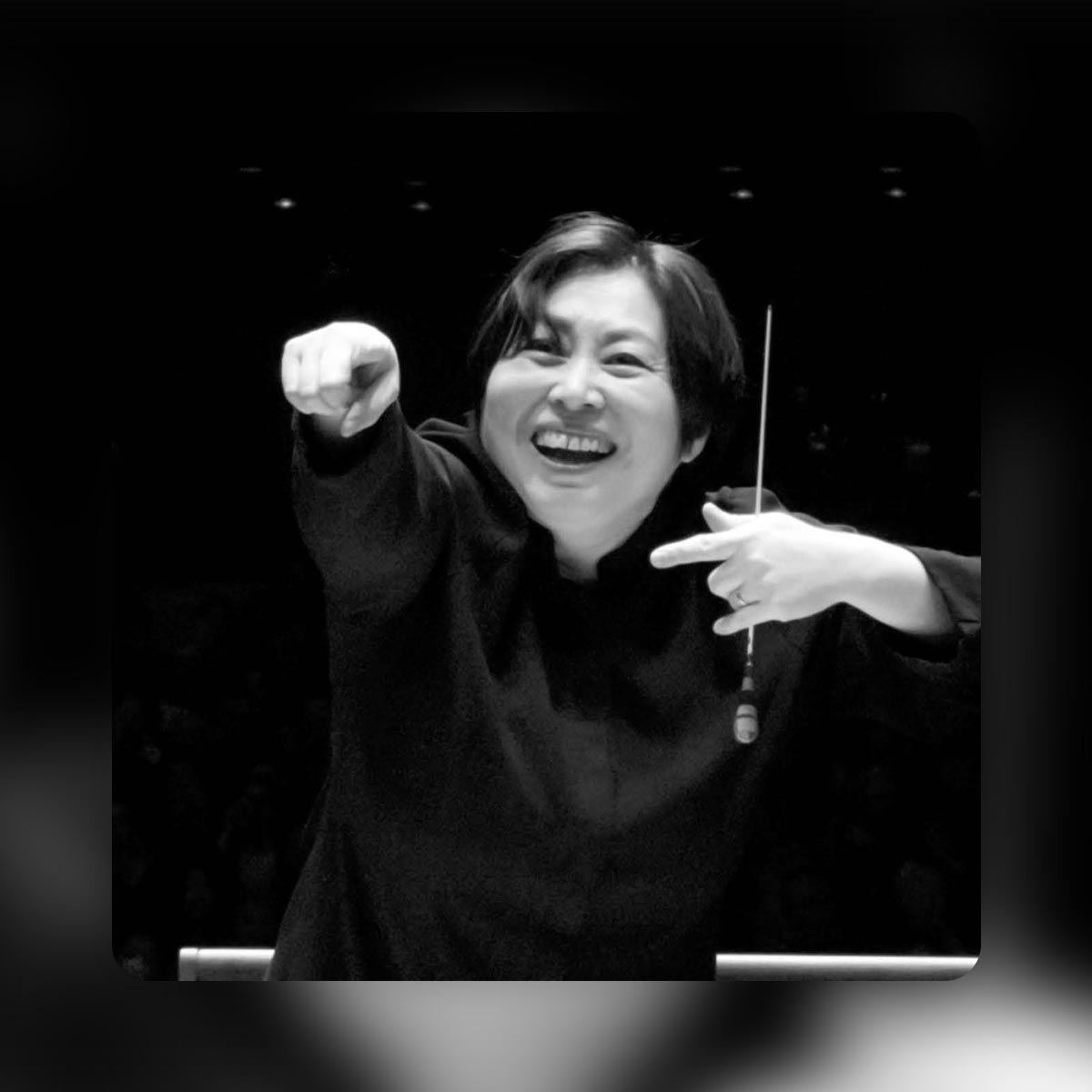 Xian Conducts Beethoven 9
